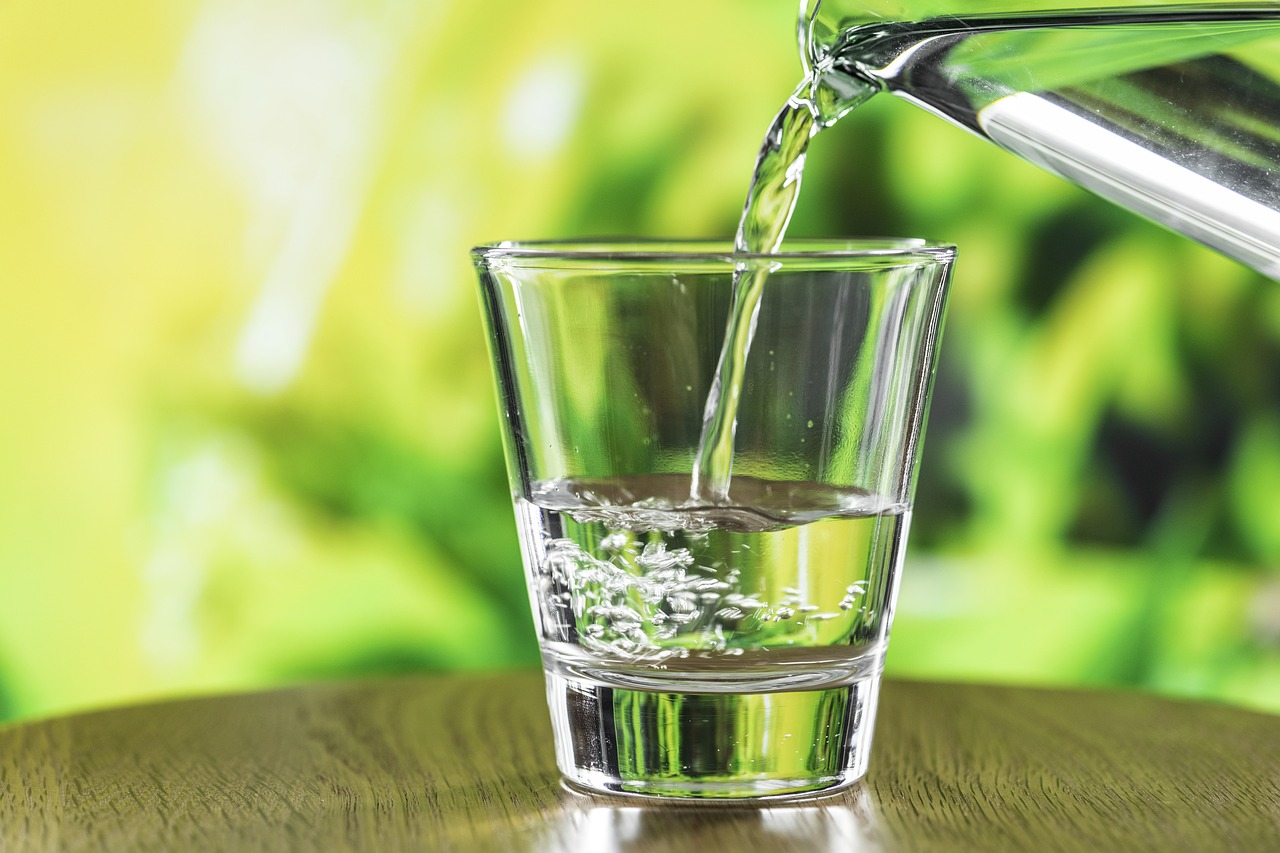 吃營養品更要多喝水 幫助健康循環